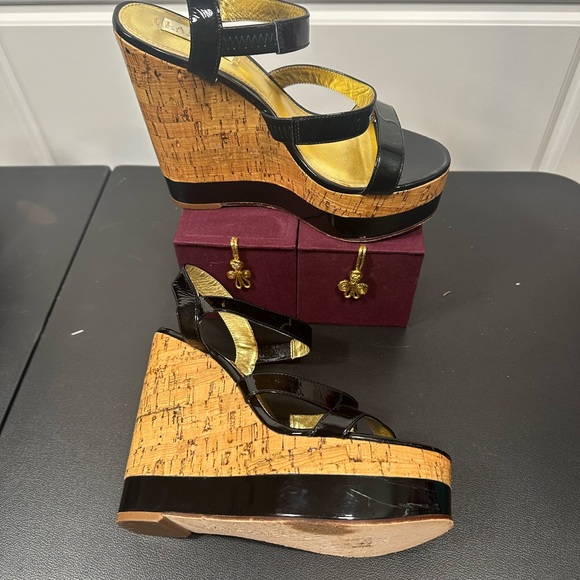 👠 Lauren Ralph Lauren Cork Heel Sandals | Black Patent | Size 7.5B - Picture 4 of 9